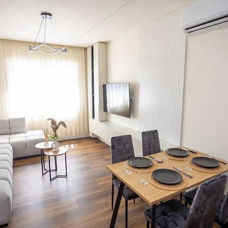 Iunn 3 Apartment Vlore